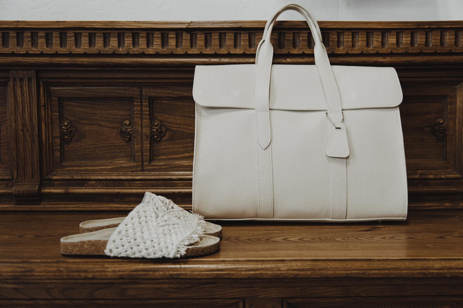 White luxurious handbag