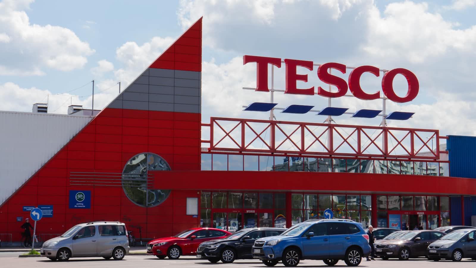 Tesco store with car park in foreground